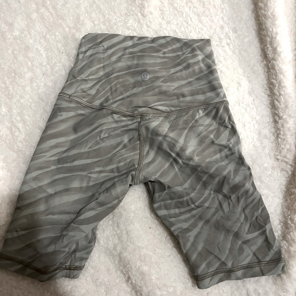 Lululemon Green Zebra Print 6in Biker Shorts